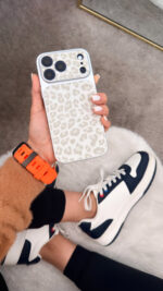 Case Animal Print Blanco